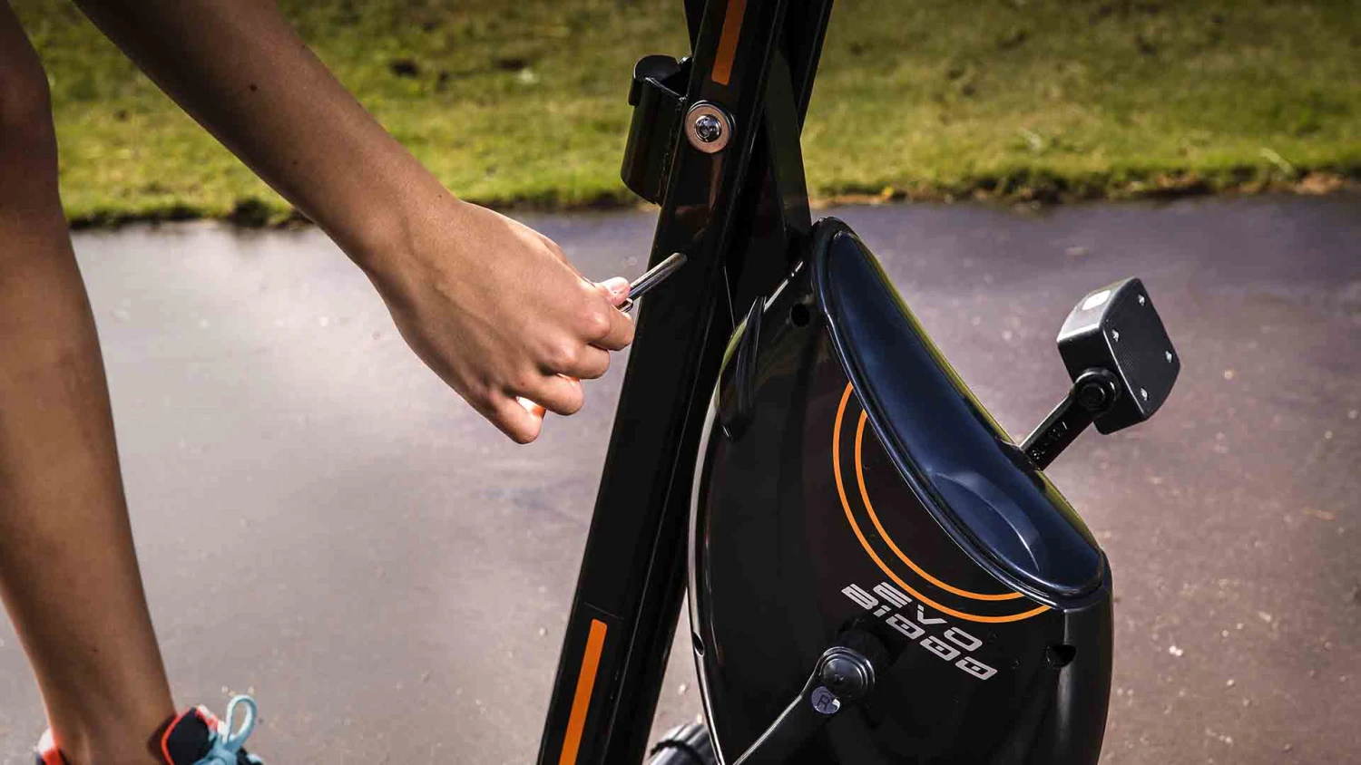 Bicicleta Estática BH-Tecnovita EVO B1000 3 Bicicleta Estática BH-Tecnovita EVO B1000 - Imagen 3