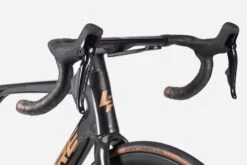 LAPIERRE XELIUS SL 75th 35 LAPIERRE XELIUS SL 75th -La-madrilena Ventas Xelius SL 75th MY22 View 16 scaled 2