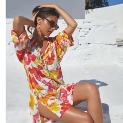 Tunique De Plage Imprimé Fond Blanc Envolée Tropicale