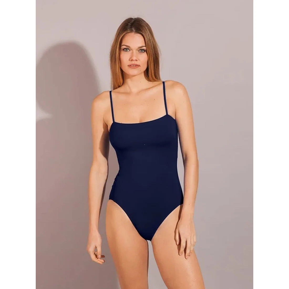 Maillot De Bain Une Pièce Fines Bretelles Uni Essentiels 2 Maillot De Bain Une Pièce Fines Bretelles Uni Essentiels - Imagen 2