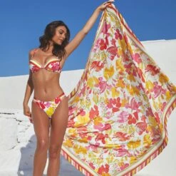 Grand Paréo De Plage Imprimé Fond Blanc Envolée Tropicale